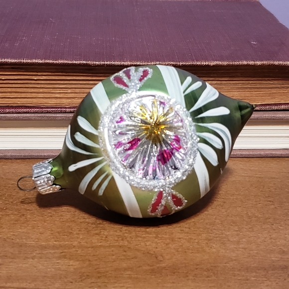 Vintage Mercury Glass Indent Christmas Ornament Green - Picture 7 of 10